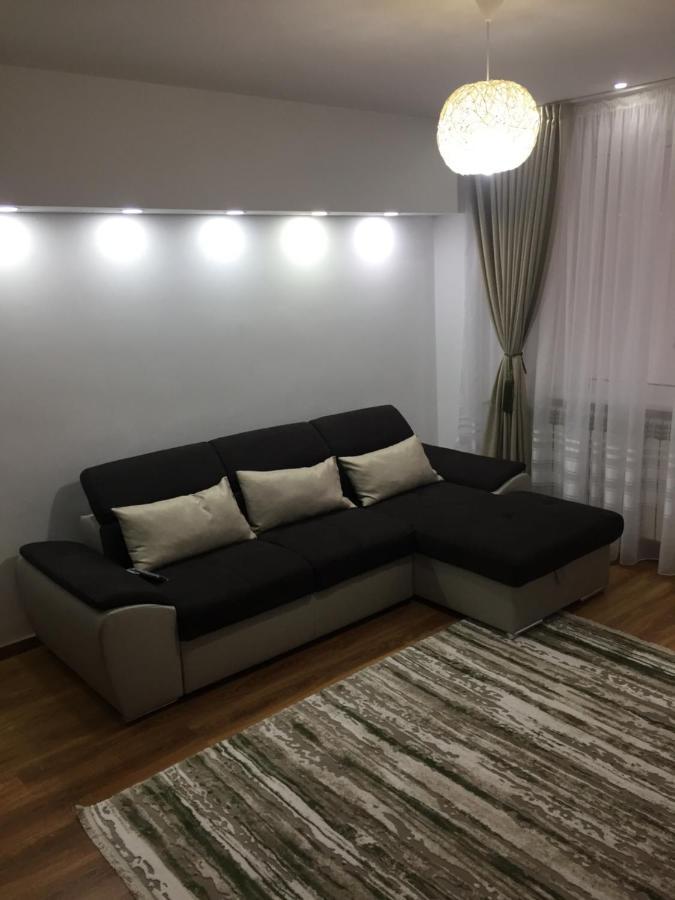 Roby Apartament Bukarest Exterior foto